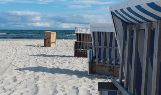 MEERBLAU · HOTEL · RESTAURANT · RÜGEN Sellin